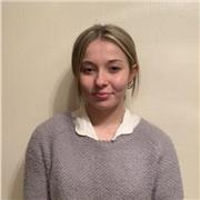 Bonjour je suis étudiante en 1 année de Management commercial, je peux faire du soutiens en maths et même plusieurs matières, pour des élèves de collège et début lycée. N’hésitez pas à me contacter pour toute autre information :) à bientôt